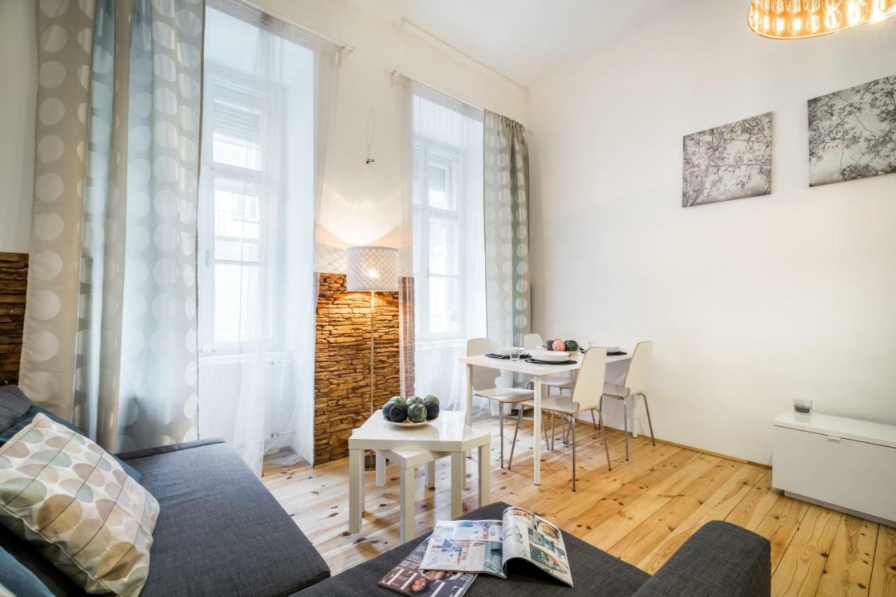 Bpr Bright Sapphire Apartment Budapest Eksteriør bilde